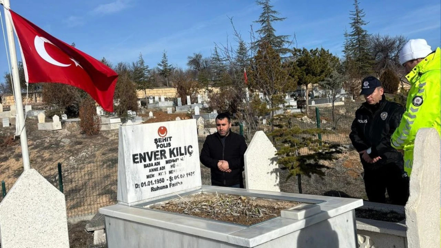 Nevşehirli şehit polis Enver Kılıç mezarı başında anıldı