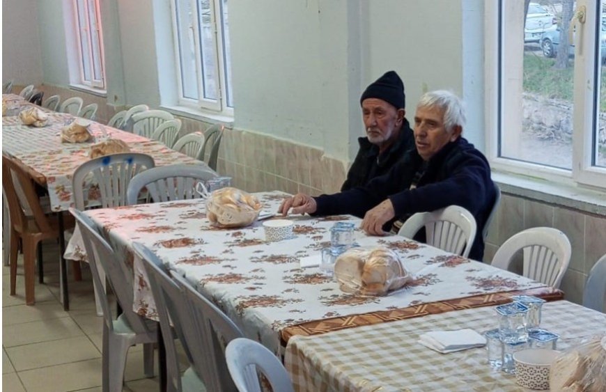 Amasya Uluköy'de 500 kişilik iftar sofrası geleneği sürüyor