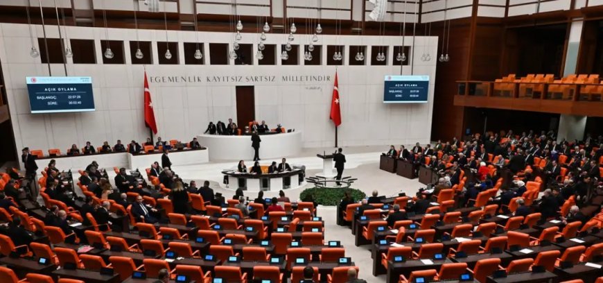 AKP-DEM Parti yakınlaşması: Yeni bir ittifak mı doğuyor?