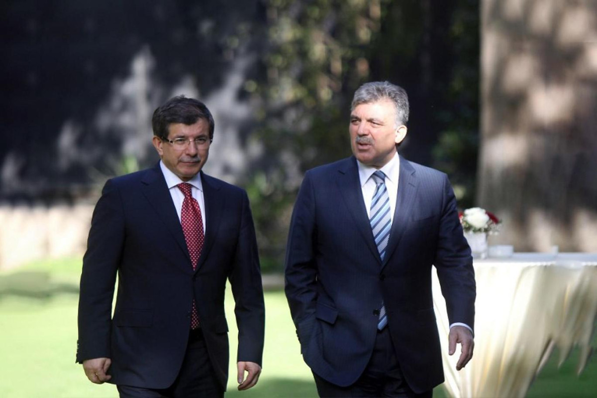 Davutoğlu-Gül hattında yeni plan mı var? Siyasi işaretler ne söylüyor