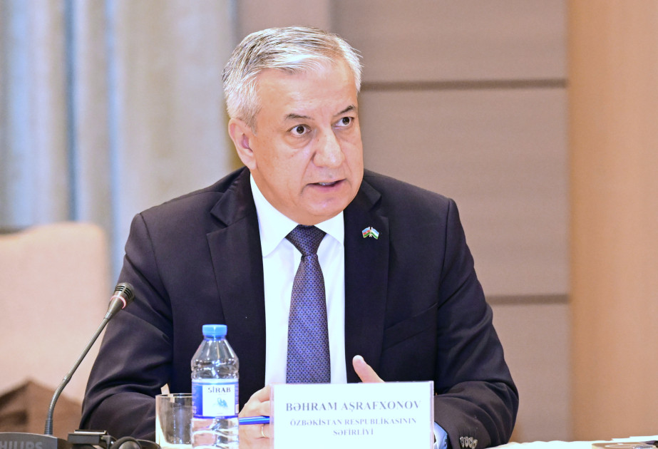 Özbekistan Büyükelçisi, Azerbaycan kadınlarının rolünü övdü